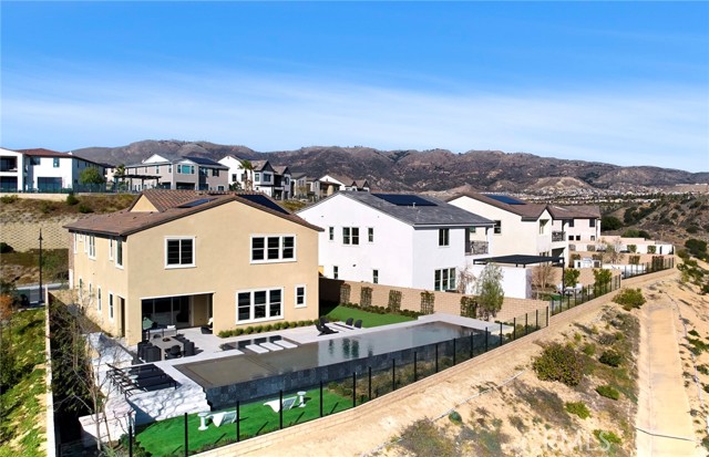 Detail Gallery Image 24 of 29 For 21156 Poema Pl, Chatsworth,  CA 91311 - 5 Beds | 5/2 Baths