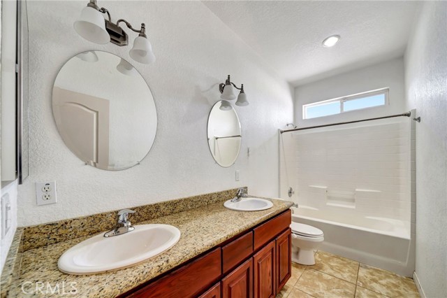 Detail Gallery Image 37 of 65 For 7315 W Avenue A8, Lancaster,  CA 93536 - 3 Beds | 3 Baths