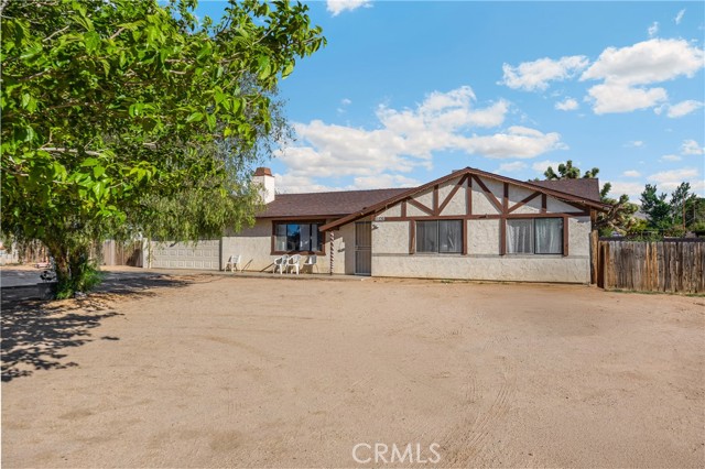Detail Gallery Image 3 of 28 For 11865 Pecos Rd, Apple Valley,  CA 92308 - 3 Beds | 2 Baths