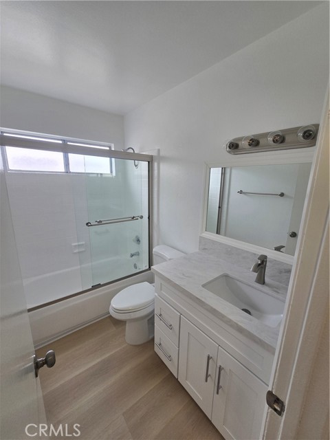 16701 Sims Lane, Huntington Beach CA: https://media.crmls.org/medias/316645bd-7455-4024-a83d-eaea7bb4e04b.jpg