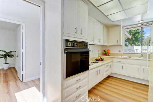 Detail Gallery Image 13 of 49 For 125 via Estrada #B,  Laguna Woods,  CA 92637 - 2 Beds | 1 Baths
