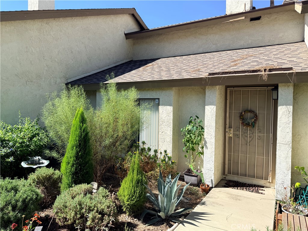 1974 E Lynwood #1D