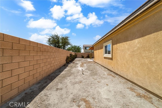 84457 Raphael Way, Coachella CA: https://media.crmls.org/medias/316837cd-8717-4dcb-9265-4940beb4404f.jpg