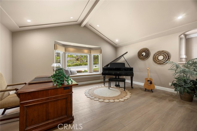 241 S Country Hill Road, Anaheim Hills CA: https://media.crmls.org/medias/31685986-12e8-49ea-bc17-ba76ff02dfdb.jpg