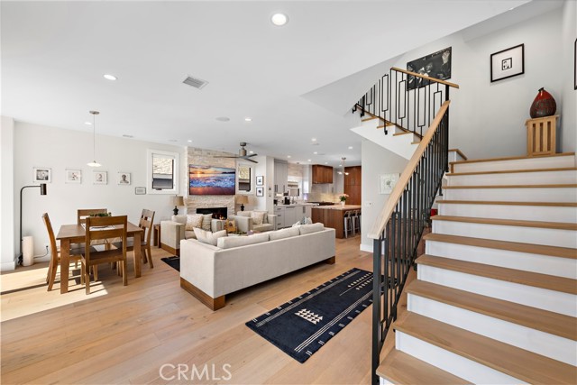 Detail Gallery Image 16 of 37 For 703 Larkspur Ave, Corona Del Mar,  CA 92625 - 4 Beds | 4 Baths
