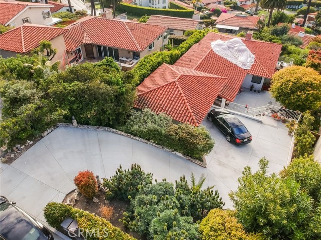 797 Via Somonte, Palos Verdes Estates, California 90274, 4 Bedrooms Bedrooms, ,3 BathroomsBathrooms,Residential,For Sale,Via Somonte,NS24148096