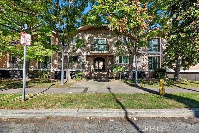 Detail Gallery Image 2 of 46 For 147 W Acacia Avenue Unit#104, Glendale,  CA 91204 - 2 Beds | 2/1 Baths