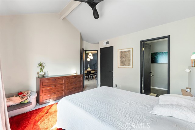 Detail Gallery Image 17 of 36 For 26873 Claudette St #112,  Canyon Country,  CA 91351 - 2 Beds | 2 Baths
