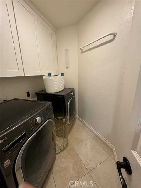 6 Lakeridge, Rancho Santa Margarita CA: https://media.crmls.org/medias/31695b0a-9bf8-4b01-b072-817821c0a74d.jpg