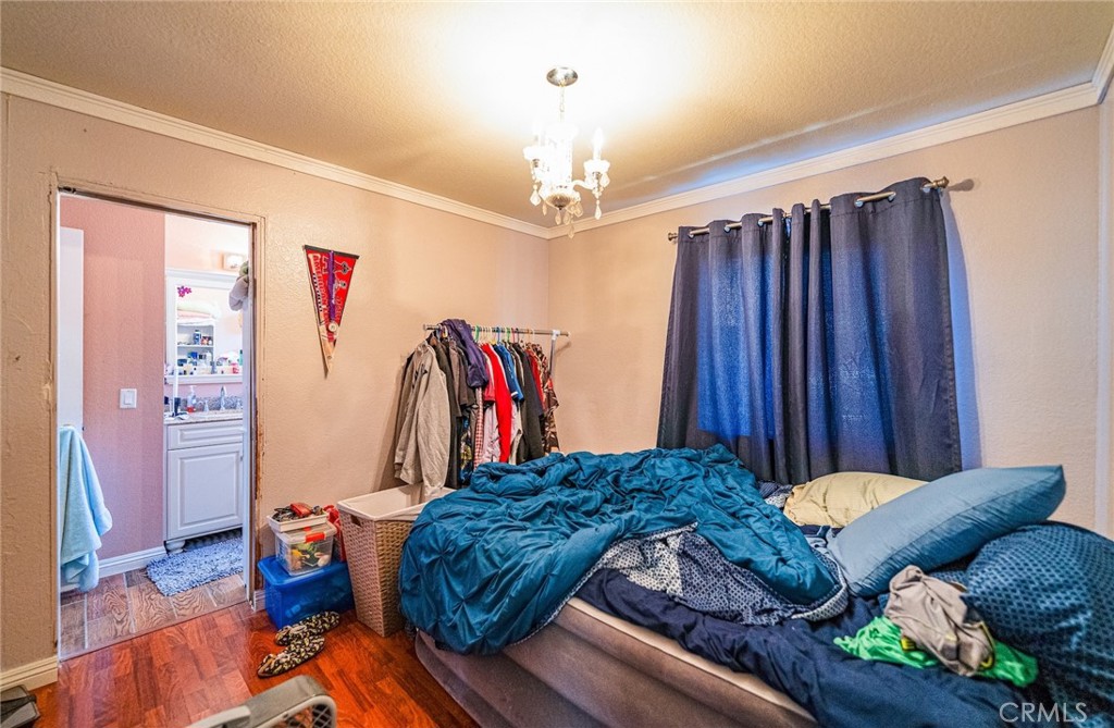 https://media.crmls.org/medias/316980a2-ca1e-432f-8941-4404a1721997.jpg?preset=X-Large