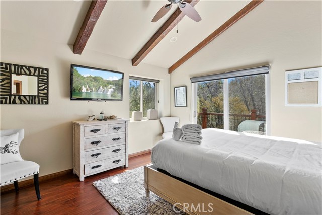 858 Fox Tower Way, Big Bear Lake CA: https://media.crmls.org/medias/316a98fe-ef87-40d3-a171-621224915ce2.jpg