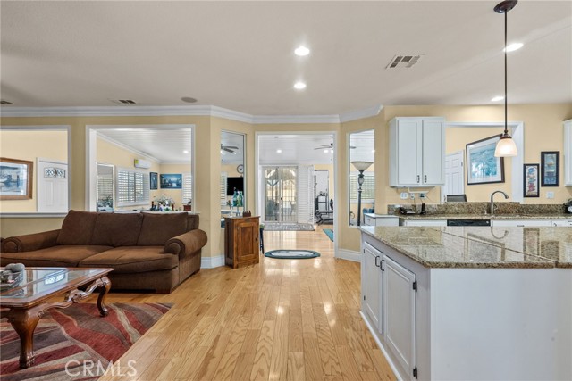 Detail Gallery Image 25 of 55 For 3625 Paddock Way, Quartz Hill,  CA 93536 - 6 Beds | 4/2 Baths