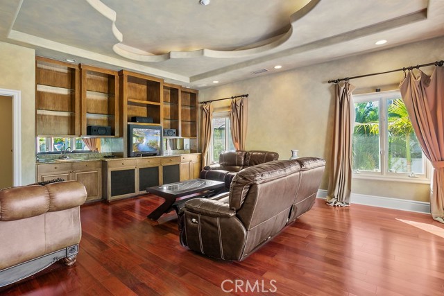 5 Ebony Glade, Laguna Niguel CA: https://media.crmls.org/medias/316bd0f1-8fa4-4f7d-889b-88ee12212b1c.jpg