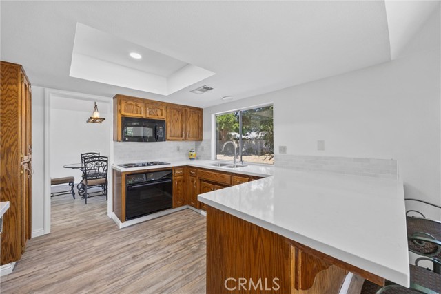 601 Las Arenas Court, Bakersfield CA: https://media.crmls.org/medias/316d6c68-e4cb-4bdf-a8a0-1c57e3959c3d.jpg