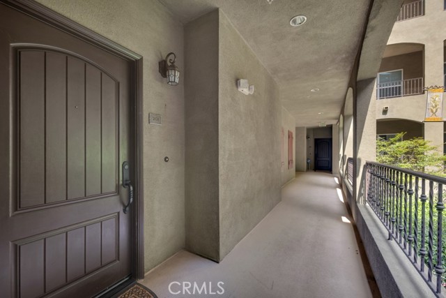 13200 Moorpark Street, Sherman Oaks CA: https://media.crmls.org/medias/316dc8d7-9f8b-4361-8d35-1a02dcd29ef3.jpg