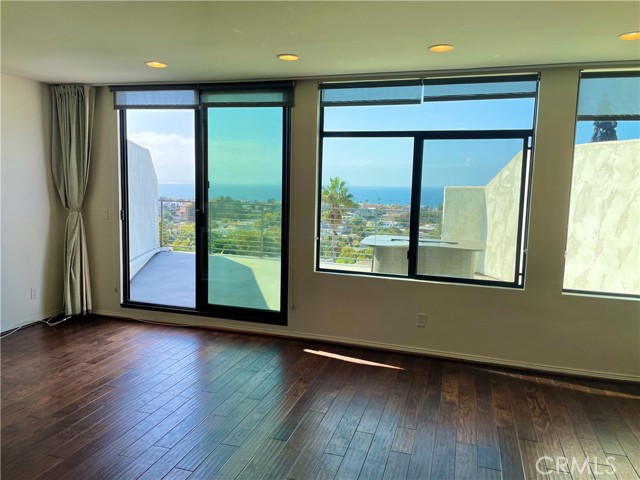 Detail Gallery Image 7 of 24 For 736 Gould Ave #30,  Hermosa Beach,  CA 90254 - 3 Beds | 3 Baths