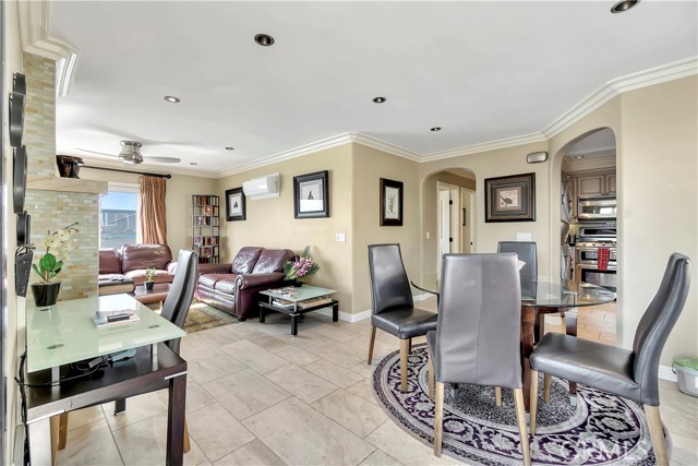 150 Cress Street, Laguna Beach CA: https://media.crmls.org/medias/316e1a4c-d725-4dce-8246-84a7df6c9b42.jpg