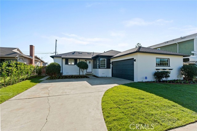 Detail Gallery Image 2 of 30 For 2302 W 115th, Hawthorne,  CA 90250 - 4 Beds | 2 Baths