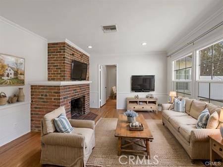 Detail Gallery Image 5 of 19 For 6959 Chisholm Ave, Van Nuys,  CA 91406 - 3 Beds | 2 Baths