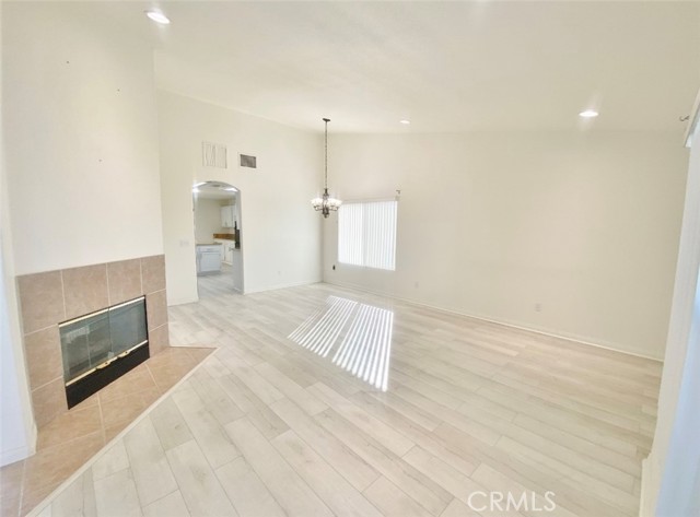 57281 Titian Court, Yucca Valley CA: https://media.crmls.org/medias/31705b0f-7439-4c78-acdf-89293957ce78.jpg