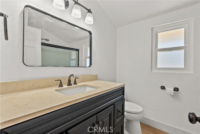 Detail Gallery Image 32 of 50 For 23121 Yvette Ln, Valencia,  CA 91355 - 3 Beds | 3 Baths