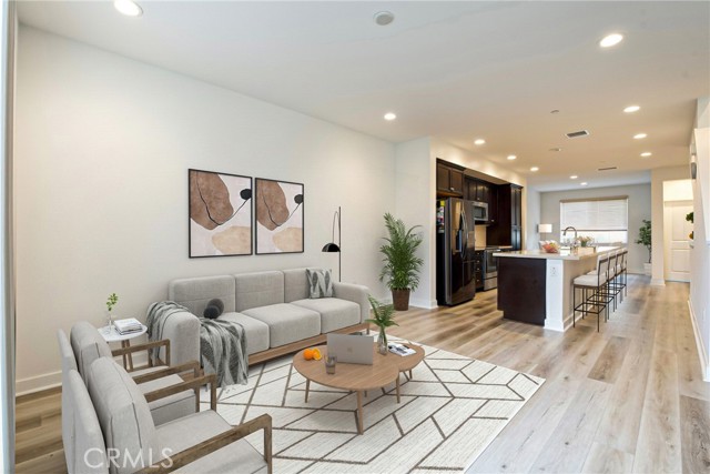 Detail Gallery Image 7 of 34 For 7705 Sage Dr, Pico Rivera,  CA 90660 - 2 Beds | 3 Baths