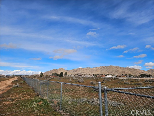 Detail Gallery Image 2 of 7 For 3 Candlewood, Apple Valley,  CA 92307 - – Beds | – Baths