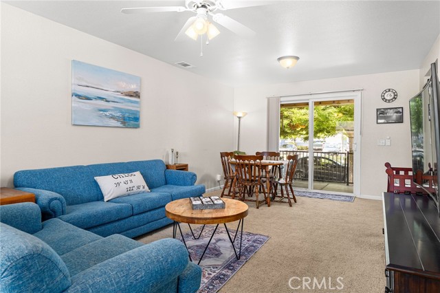 Detail Gallery Image 11 of 42 For 2099 Hartford Dr #7,  Chico,  CA 95928 - 3 Beds | 2 Baths