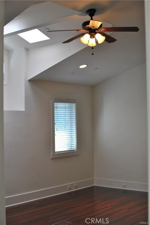 Detail Gallery Image 57 of 75 For 804 N Irena Ave #B,  Redondo Beach,  CA 90277 - 3 Beds | 2/1 Baths