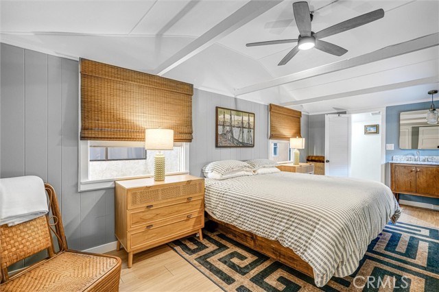 Detail Gallery Image 21 of 30 For 117 Surfside Ave #B,  Seal Beach,  CA 90743 - 2 Beds | 2 Baths