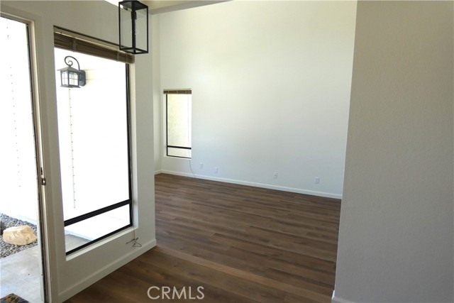 4768 Tiffany Park Circle, Santa Maria CA: https://media.crmls.org/medias/31748885-4239-46a9-bd9a-b0106497e323.jpg