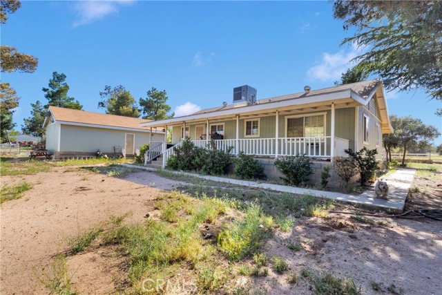 Detail Gallery Image 21 of 44 For 5635 Honeyhill Rd a & B,  Oak Hills,  CA 92344 - 3 Beds | 1 Baths