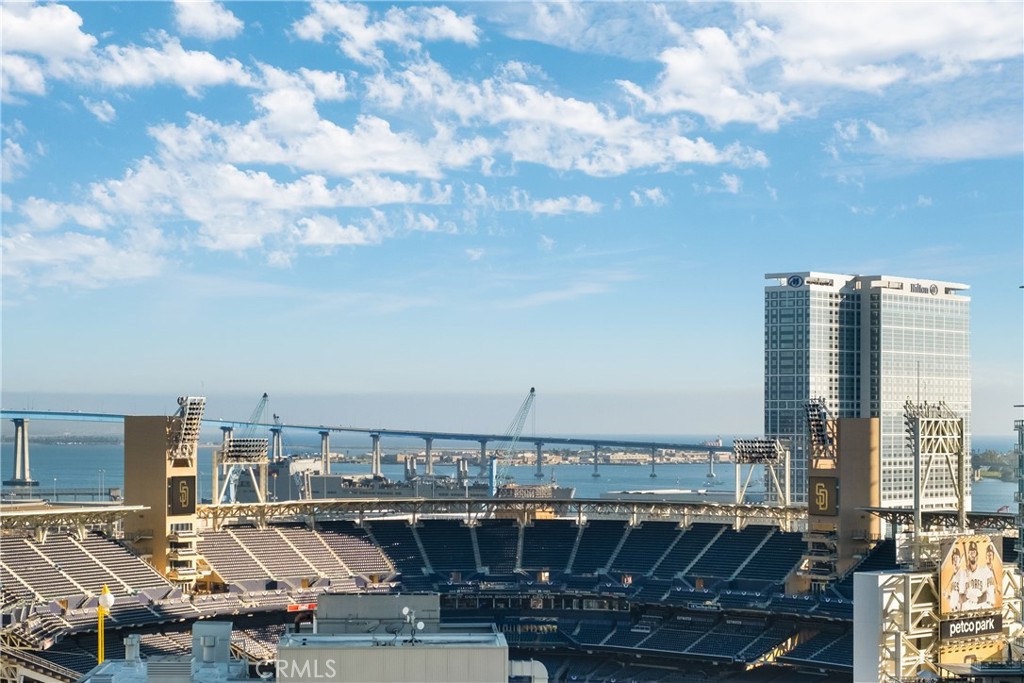 800 The Mark Lane #1806