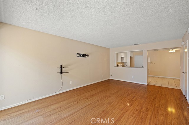 1115 W Francis Street, Ontario CA: https://media.crmls.org/medias/31761664-c80f-4b7f-8db3-94911c6a4f79.jpg