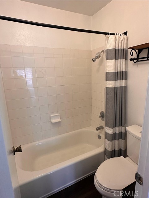 803 E Victoria Street, Carson CA: https://media.crmls.org/medias/3176a640-c18e-4f2d-b8e9-5c2552861f3b.jpg
