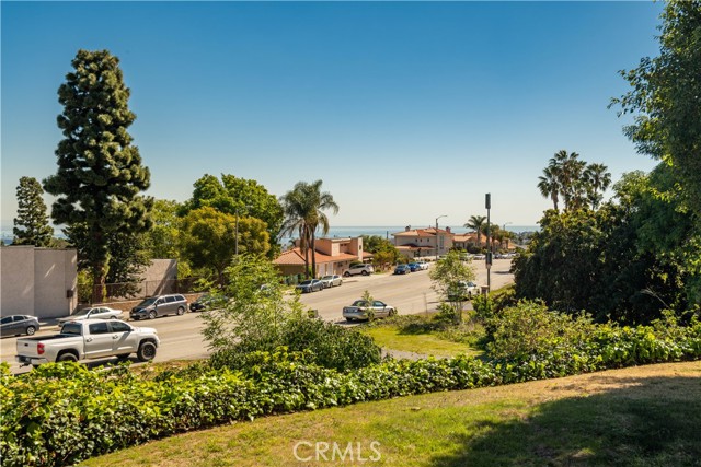 4405 Miraleste Drive, Rancho Palos Verdes, California 90275, 2 Bedrooms Bedrooms, ,2 BathroomsBathrooms,Residential,Sold,Miraleste,SB22039217