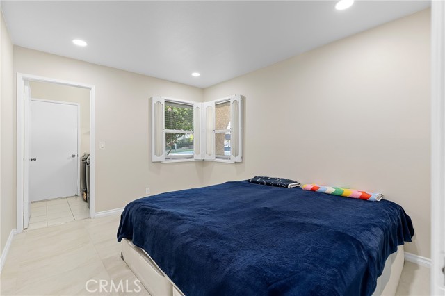 Detail Gallery Image 14 of 46 For 520 S Adria St, Anaheim,  CA 92802 - 4 Beds | 2 Baths