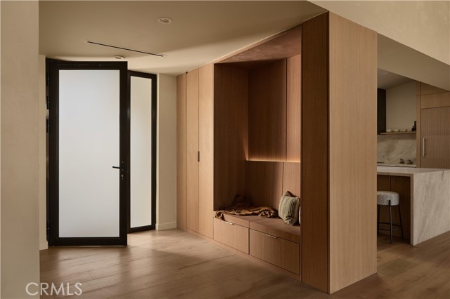 Detail Gallery Image 15 of 33 For 23740 Killion St, Woodland Hills,  CA 91367 - 4 Beds | 3 Baths