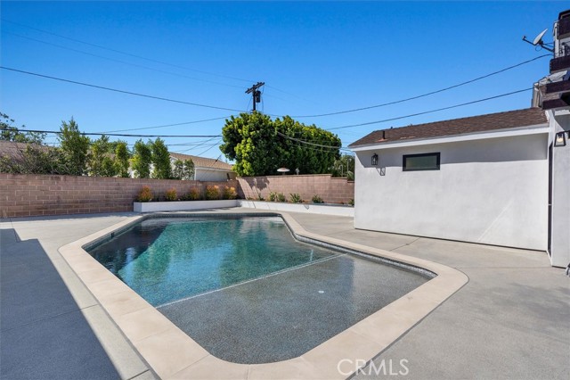 6334 Riggs Place, Los Angeles CA: https://media.crmls.org/medias/31784413-9ee3-4812-b25e-42684564e6b6.jpg