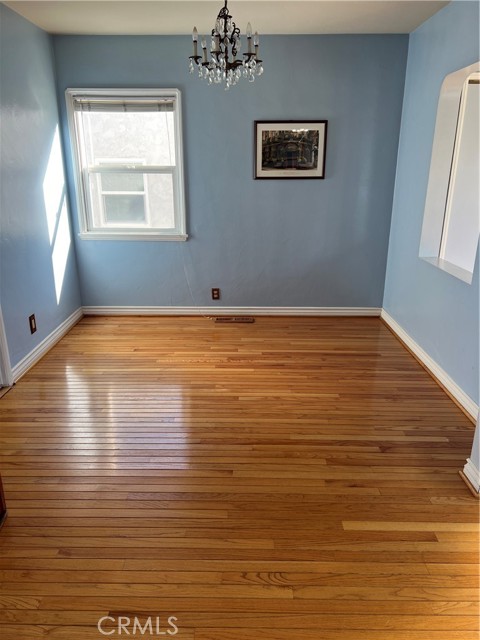 Detail Gallery Image 6 of 15 For 8414 Bleriot Ave, Los Angeles,  CA 90045 - 3 Beds | 3 Baths