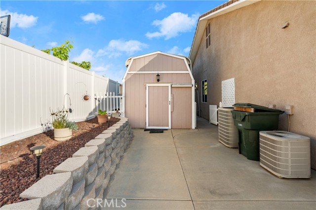 Detail Gallery Image 19 of 53 For 38256 Wild Poppy Ln, Yucaipa,  CA 92399 - 4 Beds | 3 Baths