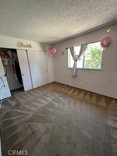 18145 10th Street, Bloomington CA: https://media.crmls.org/medias/3179b79c-df1c-406b-baa8-7f6629147980.jpg