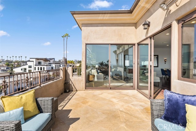 208 Carnation Avenue B, Corona Del Mar, CA, 92625 208 Carnation Avenue B, Corona Del Mar, CA, 92625