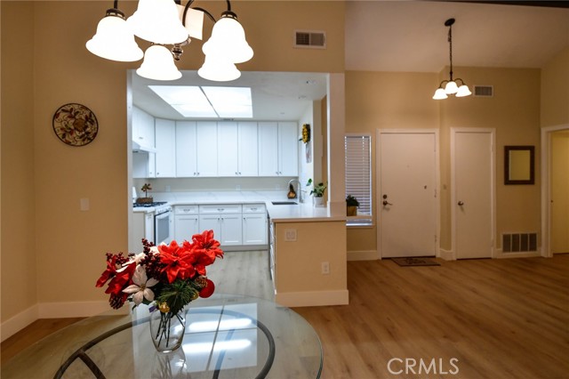 Detail Gallery Image 11 of 25 For 684 Parkview Drive, Lake Elsinore,  CA 92530 - 2 Beds | 1 Baths