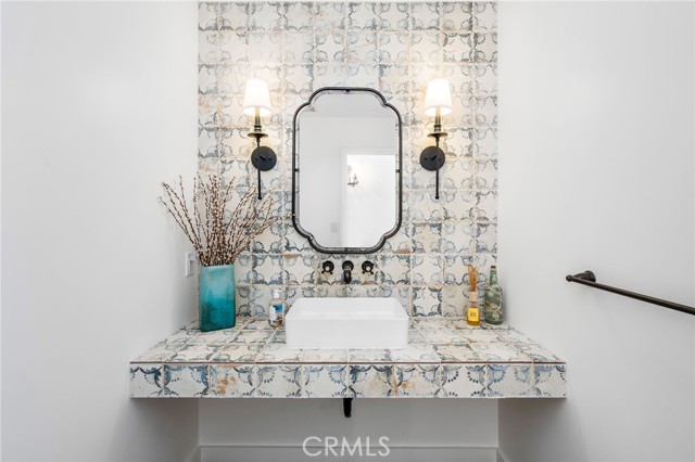 24743 Vantage Point Terrace, Malibu CA: https://media.crmls.org/medias/317aa87d-51c7-4712-9f65-19c5b02dc0c1.jpg