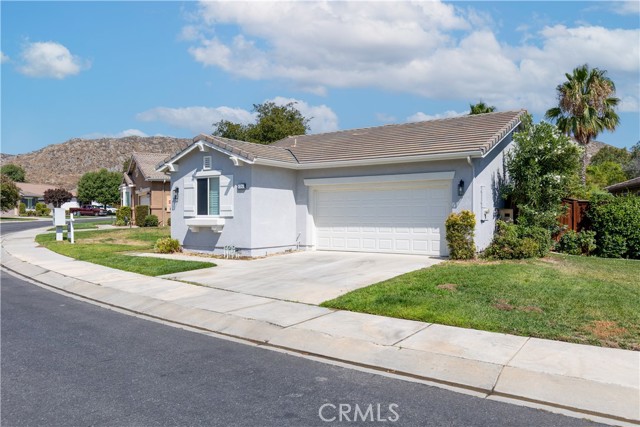 Detail Gallery Image 2 of 33 For 8760 Mann Ln, Hemet,  CA 92545 - 2 Beds | 2 Baths