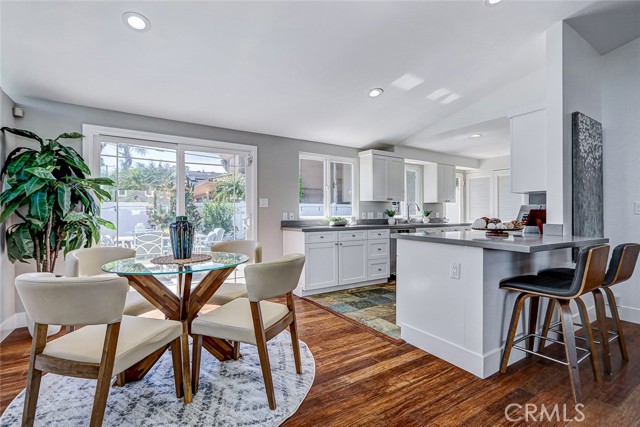 Detail Gallery Image 17 of 40 For 2230 Curtis, Redondo Beach,  CA 90278 - 3 Beds | 2 Baths