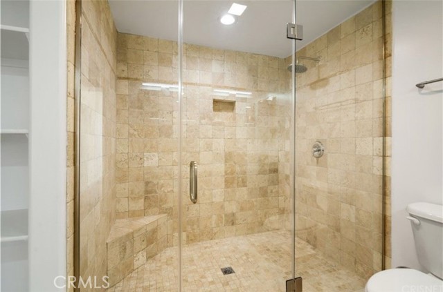 Detail Gallery Image 21 of 26 For 4724 Kester Ave #406,  Sherman Oaks,  CA 91403 - 2 Beds | 2 Baths