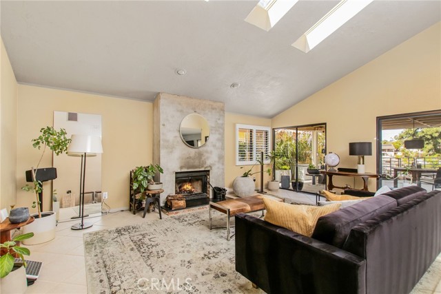 Detail Gallery Image 14 of 60 For 23572 Continental Dr, Canyon Lake,  CA 92587 - 3 Beds | 2 Baths