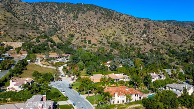 940 N Silent Ranch Drive, Glendora CA: https://media.crmls.org/medias/317d8c40-fa10-4500-b455-5475d3e78898.jpg